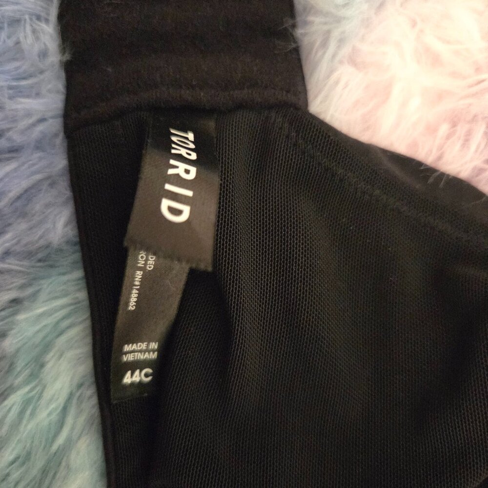 Torrid breastfeeding bra